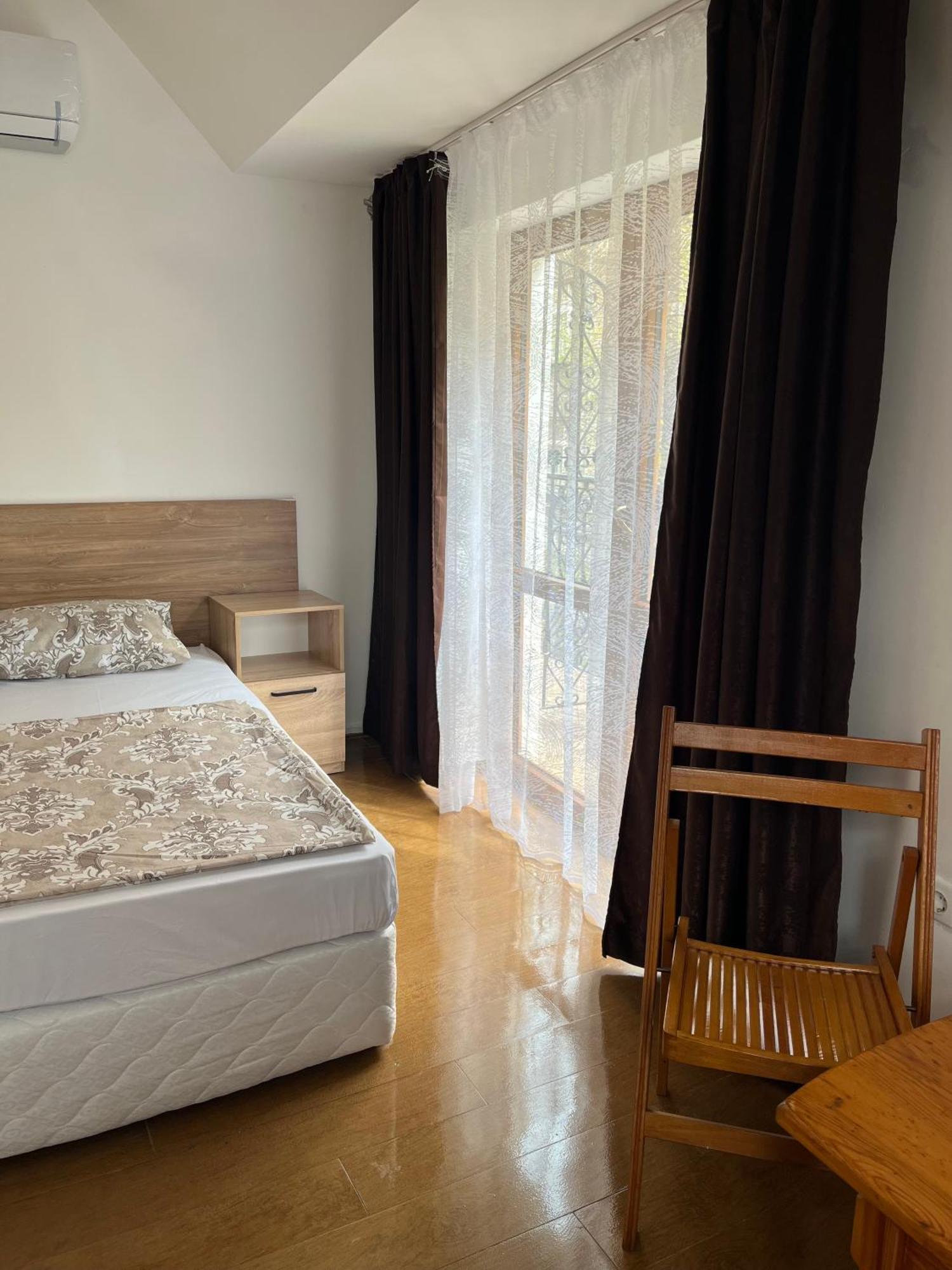 En-Suite Rooms: Novа Guesthouse In Sofia Center Exterior foto