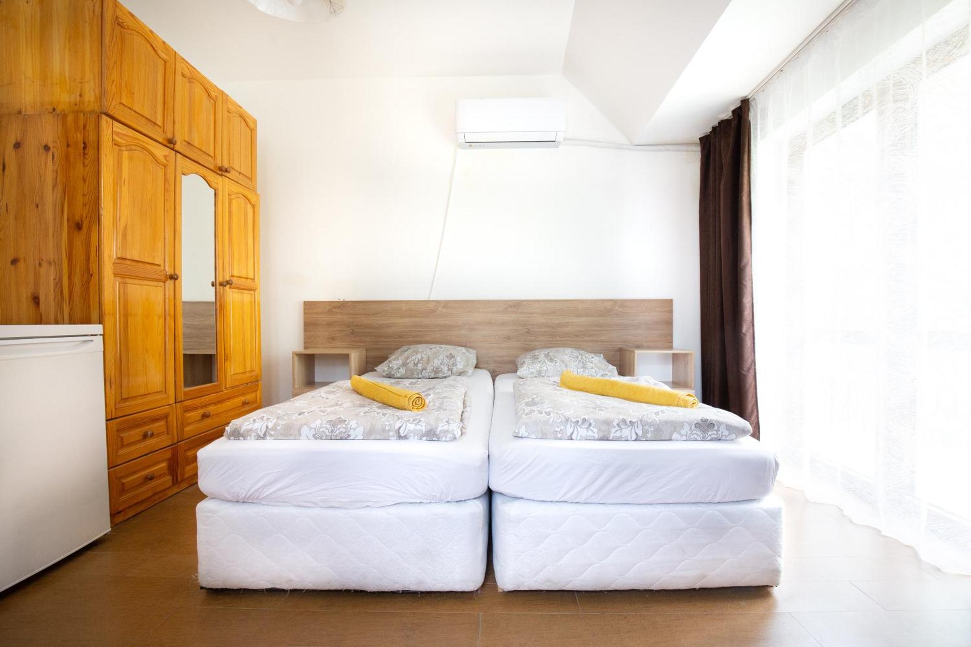 En-Suite Rooms: Novа Guesthouse In Sofia Center Exterior foto