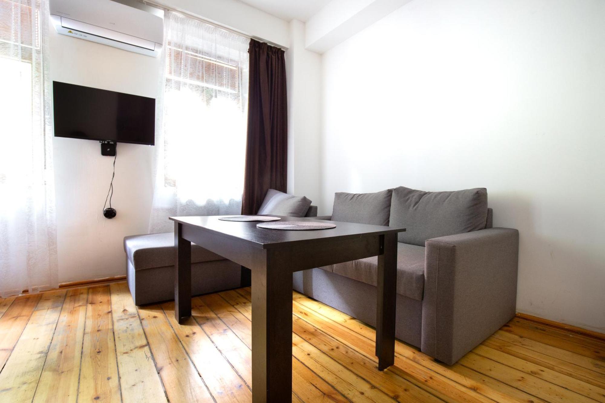 En-Suite Rooms: Novа Guesthouse In Sofia Center Exterior foto